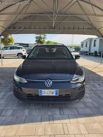 Volkswagen Golf - 10