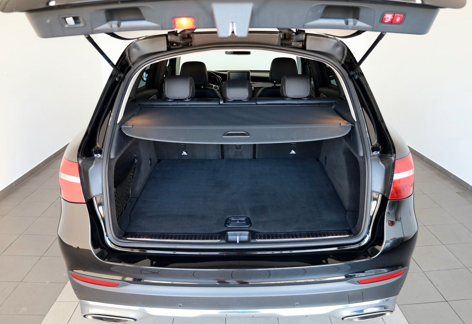 Fahrzeugabbildung Mercedes-Benz GLC 300 4M Exclusive AMG Int. TLeder,Navi,LED,SH