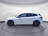 BMW M135i xDrive Navi RFK HiFi Komfortzugang CarPlay - mit Benzin-Antrieb: mit Navigationssystem, Limousine