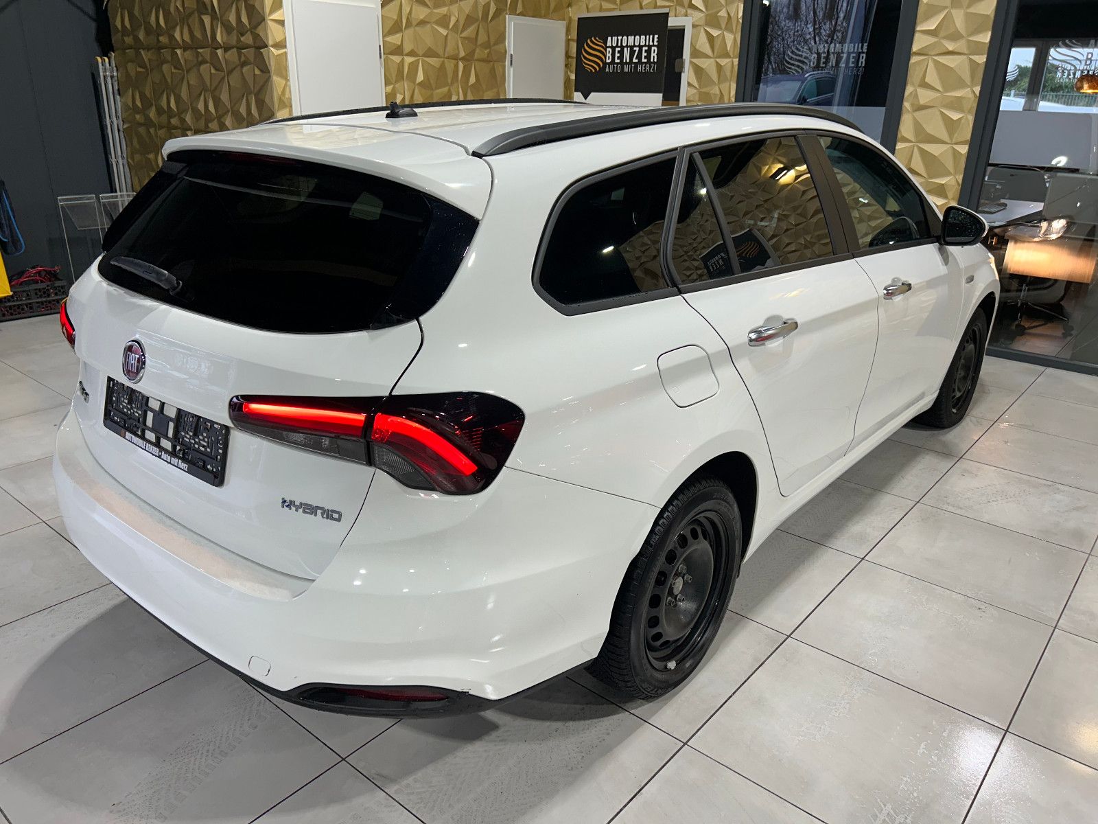 Fahrzeugabbildung Fiat Tipo City Life/ACC/SHZ/KAMERA/NAVI/SPURHALTE