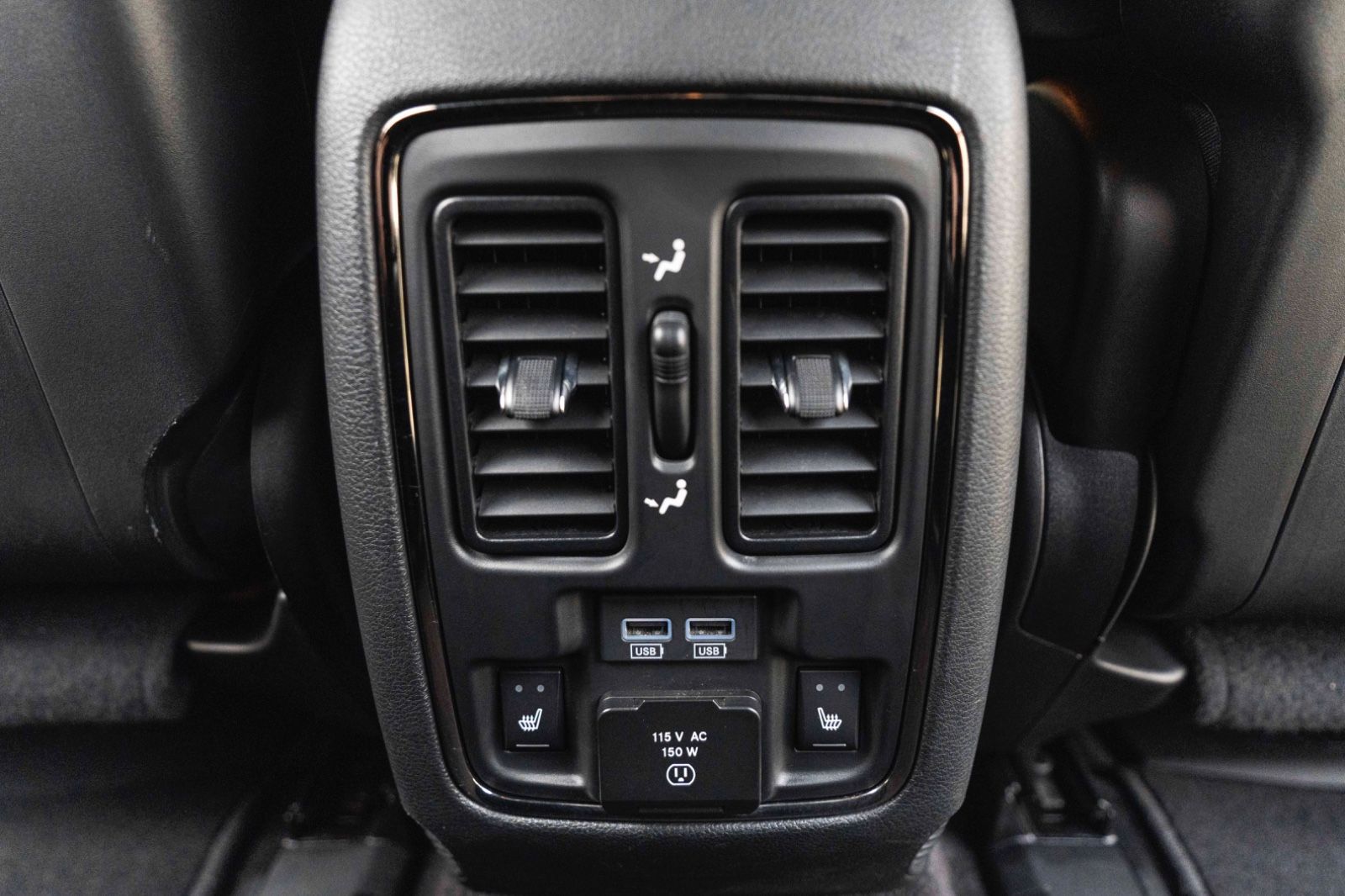 Fahrzeugabbildung Dodge Durango 5,7L LPG AWD CARPLAY LED NAV KAM ALPINE