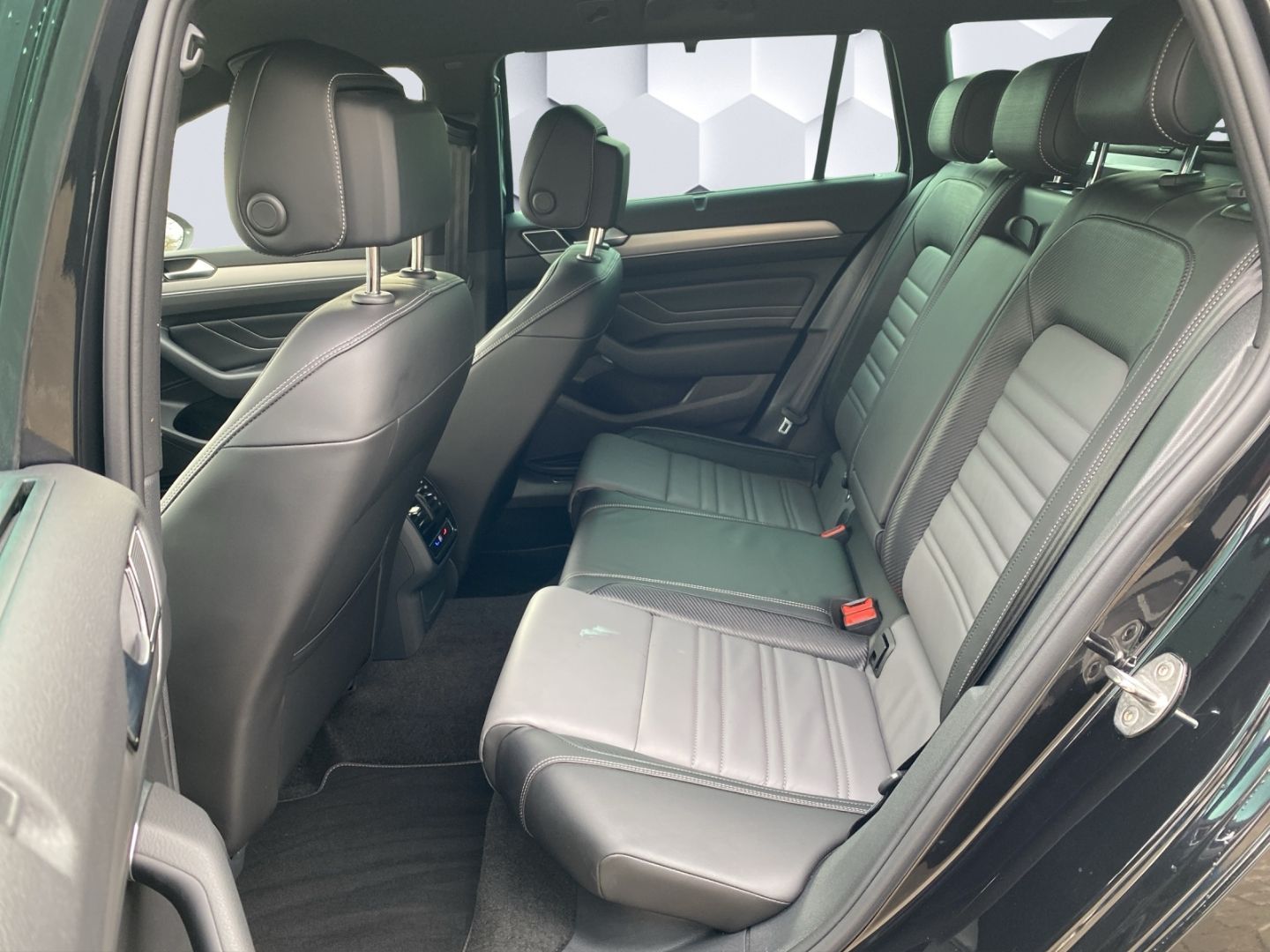 Passat Variant Elegance 1.5 TSI OPF 110 kW 7-Gan