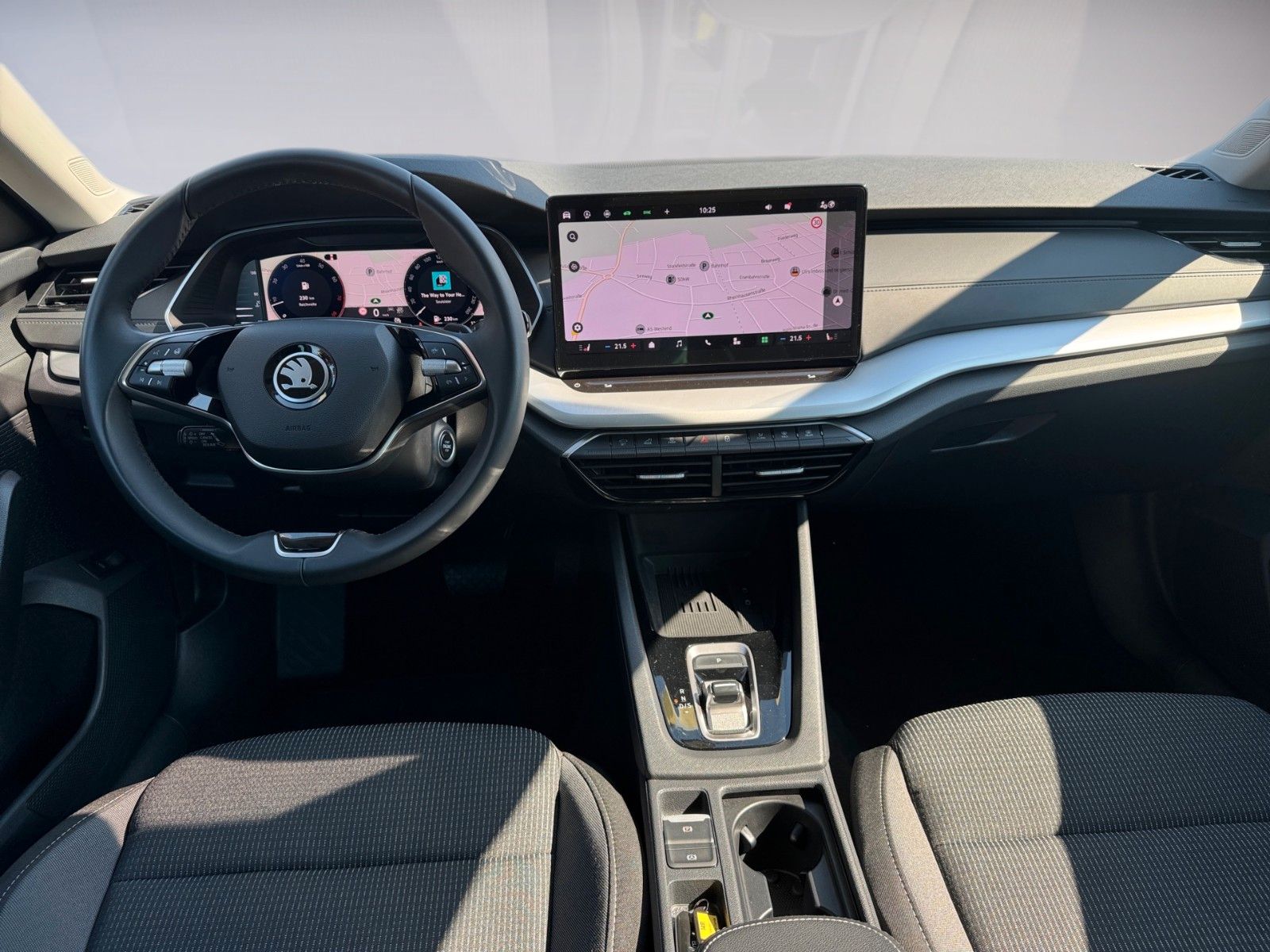 Fahrzeugabbildung SKODA Octavia Combi Selection 1.5 eTSI