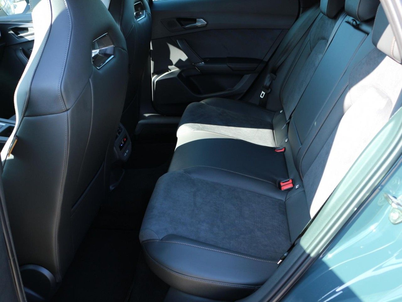 Fahrzeugabbildung CUPRA Formentor VZ 2.0 TSI DSG 4Drive