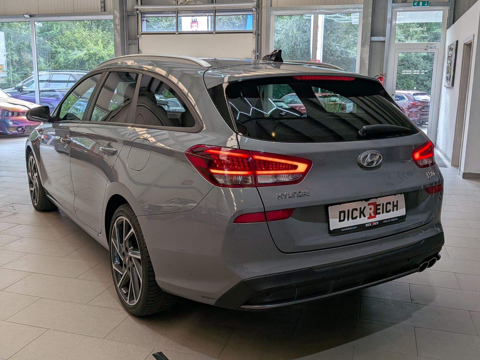 Fahrzeugabbildung Hyundai i30 1.5 N-Line LED*CARPLAY*CAM*PANO*KEYLESS*18"