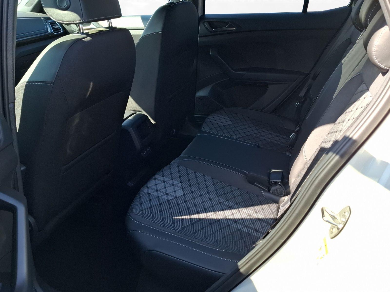 Volkswagen T-Cross R-Line 150 PS DSG | AHZV. | RÜKA | IQ. L