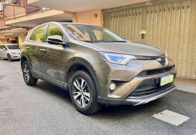 Toyota RAV 4 RAV4 2.0 D-4D 2WD Active