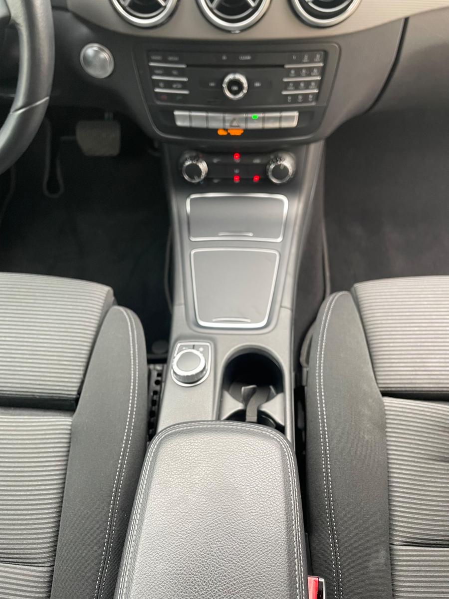 Mercedes-Benz B 180 | 7G-DCT Automatik | LED Scheinw. | Tempo.