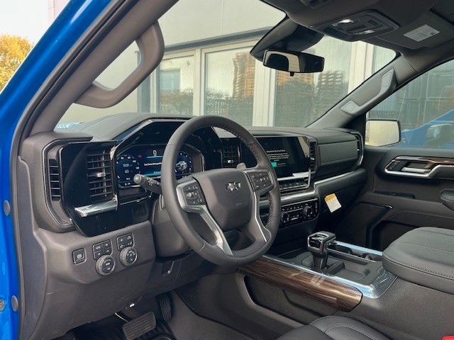 Chevrolet Silverado 1500 Crew Cab Trail Boss 6.2l 4.99%