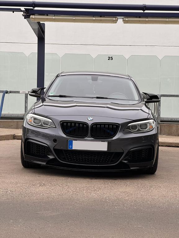 BMW 220