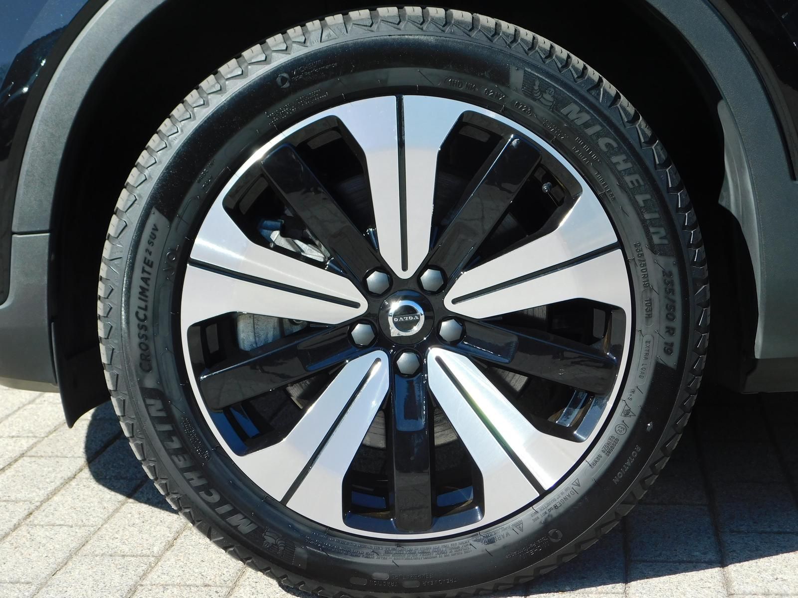 Fahrzeugabbildung Volvo XC40 Single Motor Recharge Core