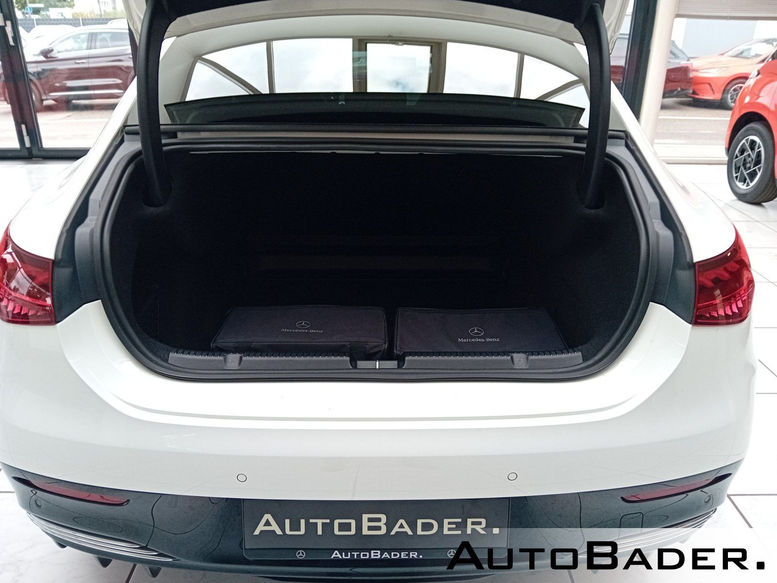 Mercedes-Benz EQE 43 4M PREMIUM PSD AIRMATIC FahrAss 360° 21 foto 7