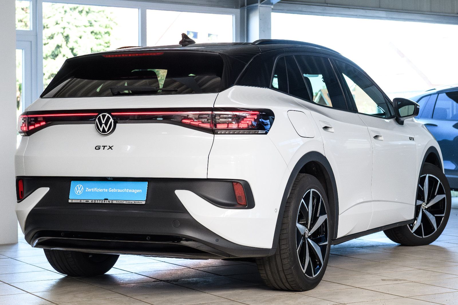 Fahrzeugabbildung Volkswagen ID.4 GTX 4Motion IQ-LED+360°KAM+E-HECK+WÄPU+APP