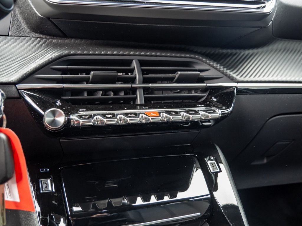 Peugeot 2008 - Bild 13