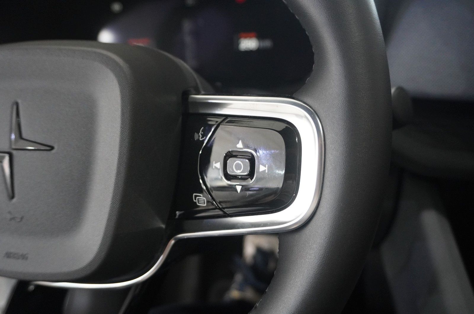 Fahrzeugabbildung Polestar 2 Long Range DUAL-MOTOR NAVI/LED/360°/VIRT/PILOT