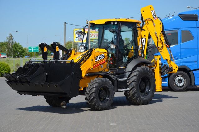 JCB 3CX PRO AEC 2024 NOWA !