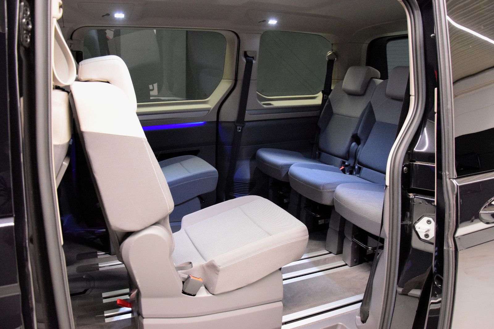 Fahrzeugabbildung Volkswagen T7 Multivan ACC AHK Sitzh.Standh. Kamera