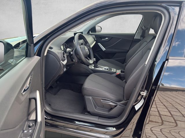 Audi Q2 35 TFSI basis 7-Gang S tronic|Kamera|Navi|LED