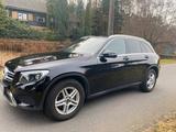 Mercedes-Benz AMG Line/GLC 220 d / 4MATIC /125 kW (170 PS) - Mercedes-Benz: 170 D
