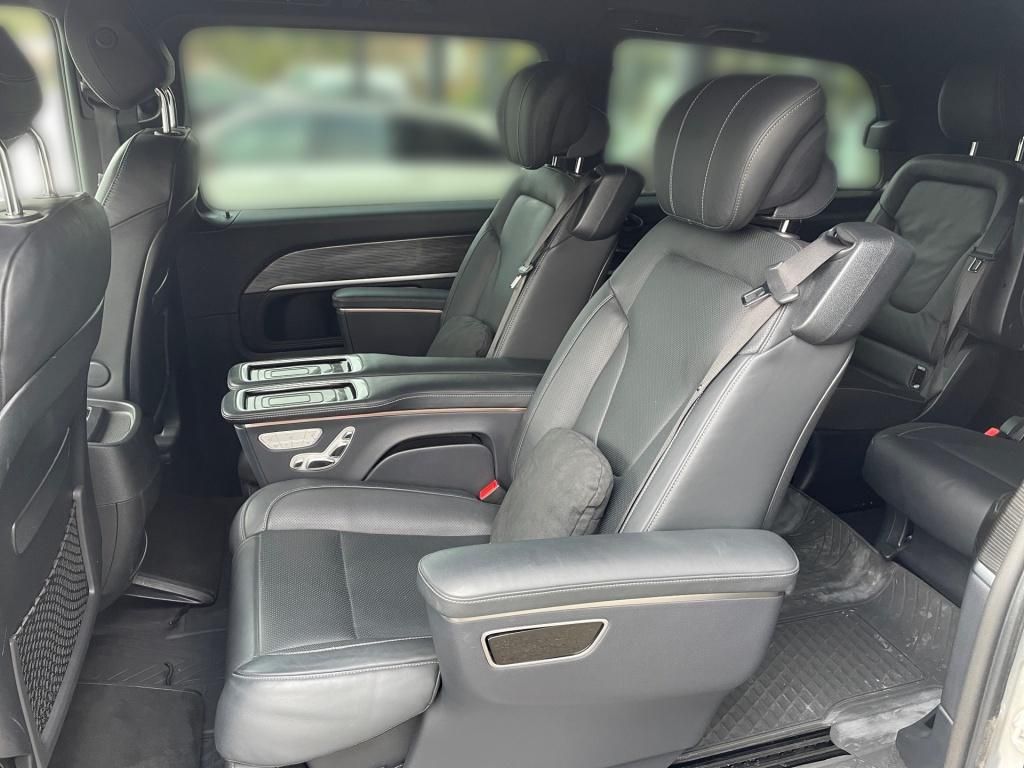 Fahrzeugabbildung Mercedes-Benz V 300 d EAV/L 4x4 AMG-LINE Luxussitze, STHZ, AHK