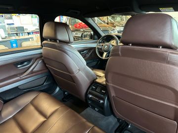 BMW M550 *Vollausstattung*HeadUP*4-ZONEN*AHK*LEDER*