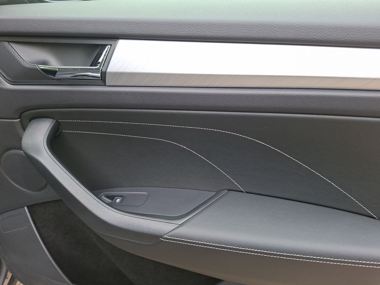 Fahrzeugabbildung SKODA Kodiaq Skoda Kodiaq 1.5l DSG*Matrix*7Sitzer*Kame