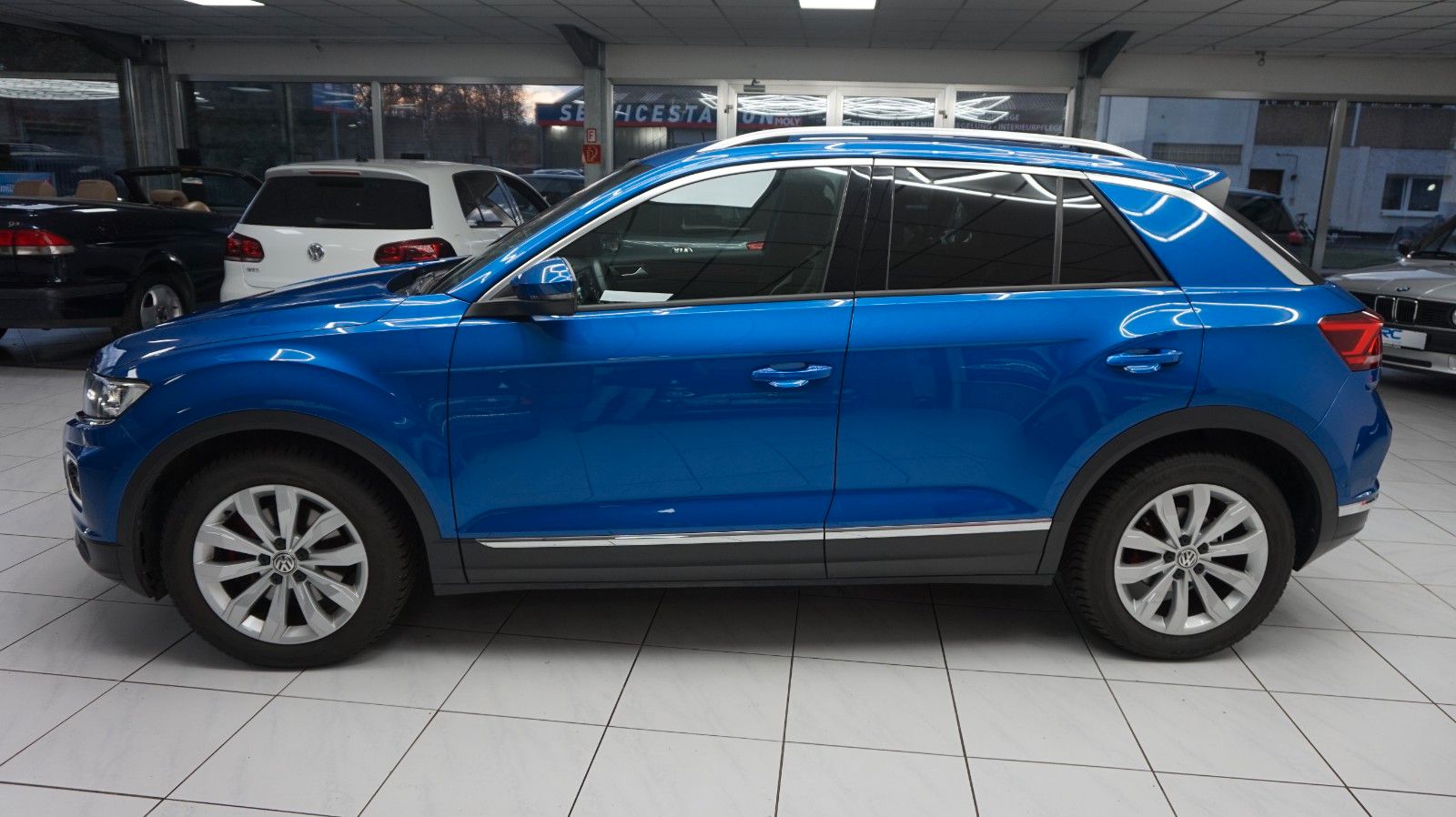 Fahrzeugabbildung Volkswagen T-Roc Sport 4Motion *Autom.*Navi*Kamera*