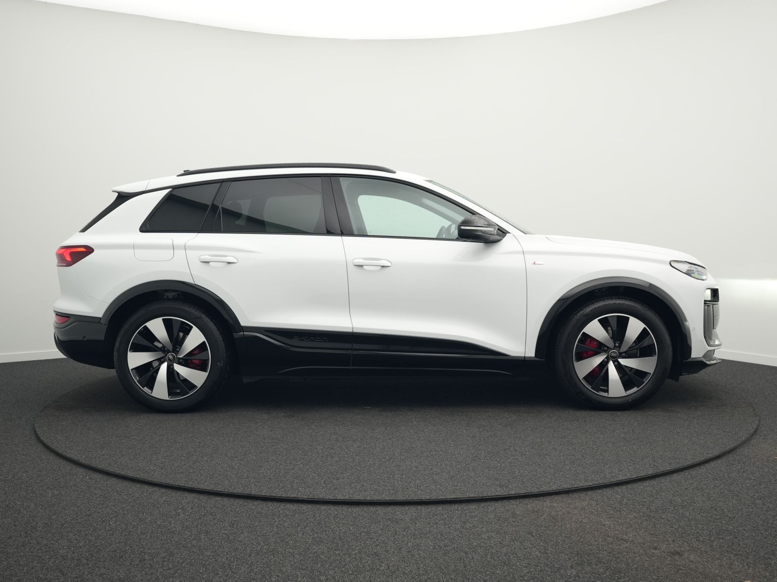 Audi Q6 e-tron - Bild 15