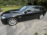 BMW 530d Touring A Luxury Line mit Vollausstattung - BMW Gebrauchtwagen in Kiel