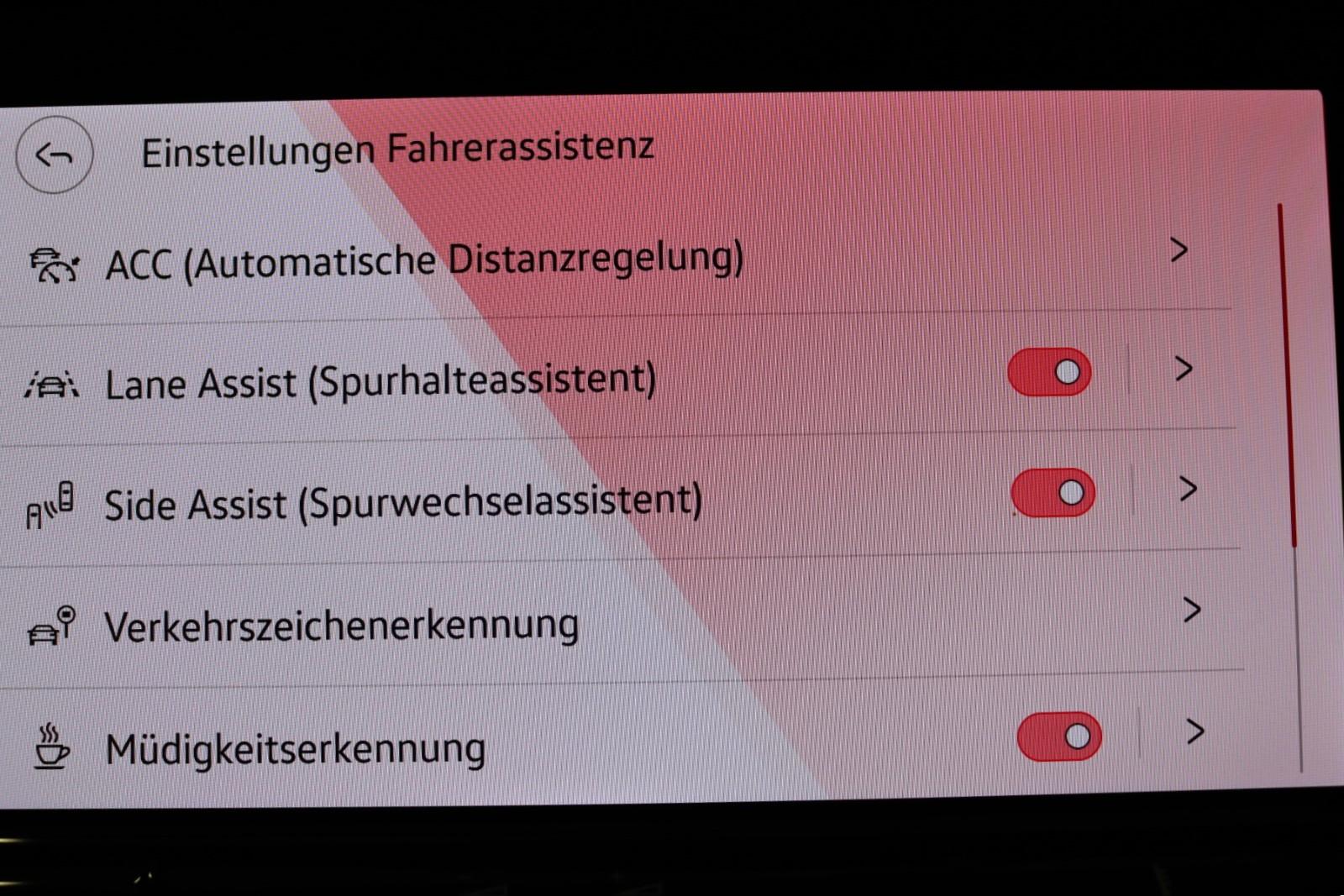 Volkswagen Golf VIII GTI Clubsport Matrix HUD Kamera Pano, миниатюра 27