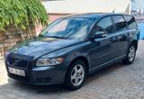 Volvo V50 T5 AWD Momentum ALLRAD - Volvo V50: Allradantrieb