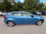 Volvo V40 T3 Momentum Business Komfort 110KW - Volvo V40 von privat