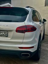 Porsche Cayenne - - - Porsche in Köln