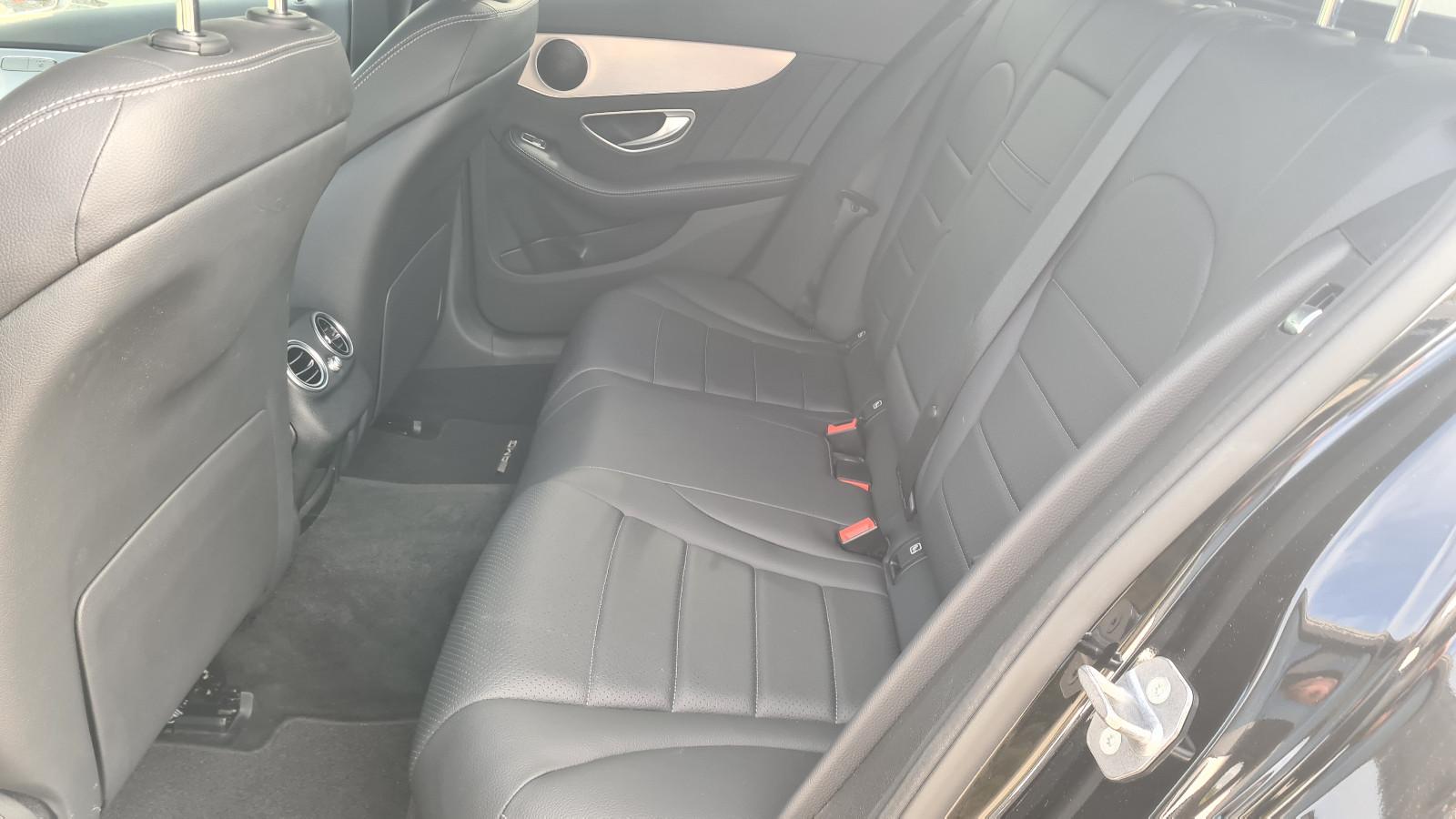 Mercedes-Benz T-Modell C 180 CGI*Navi*LED*Leder*AHK