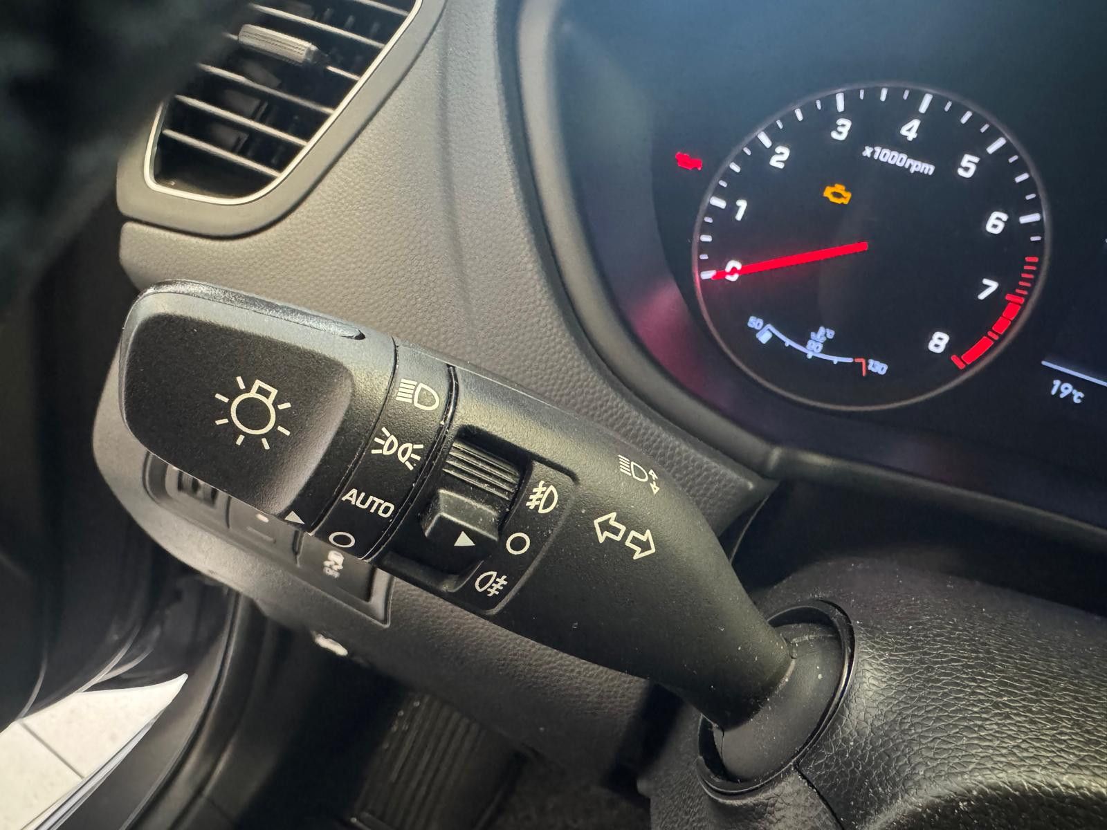 Fahrzeugabbildung Hyundai i20 YES! Plus /NAVI/KLIMA/KAMERA/SCHECKHEFT