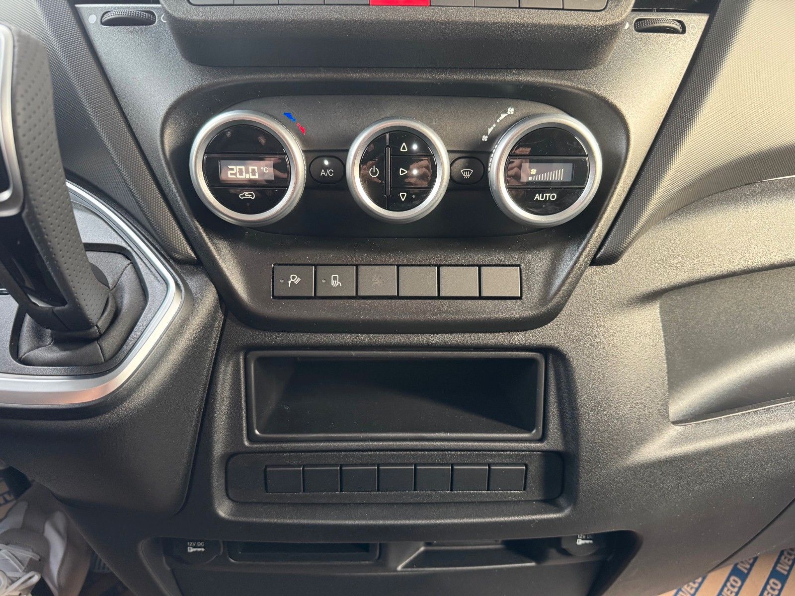 Fahrzeugabbildung Iveco Daily 35C21 HA8 *R4.100mm*AHK*LED*Automatik*