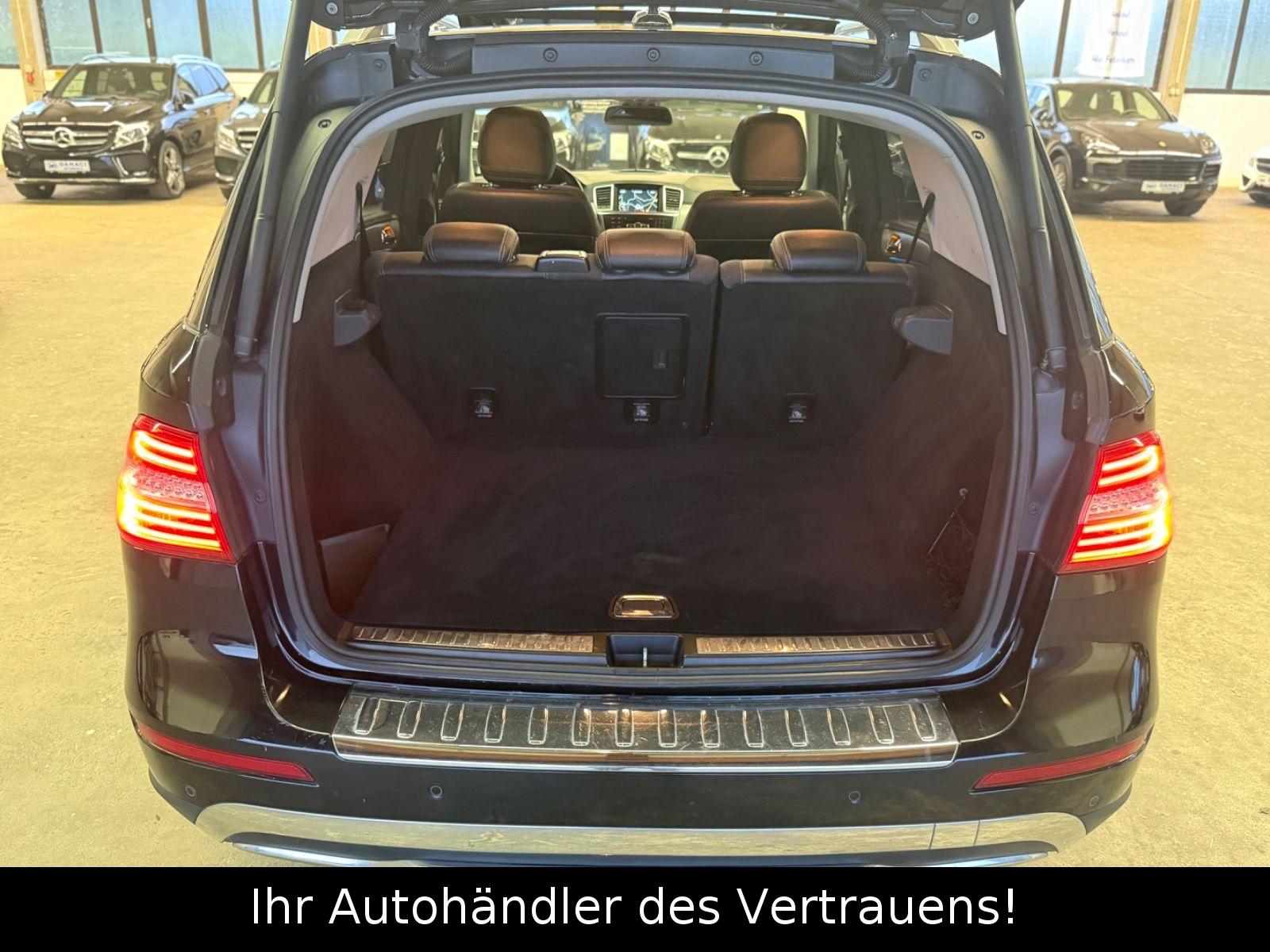 Mercedes-Benz ML 350CDI BlueTec 4Matic*Pano*DISTRONIC*AHK*NAVI