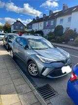 Toyota C-HR 1.8-l-VVTi Hybrid  - Toyota C-HR in Essen