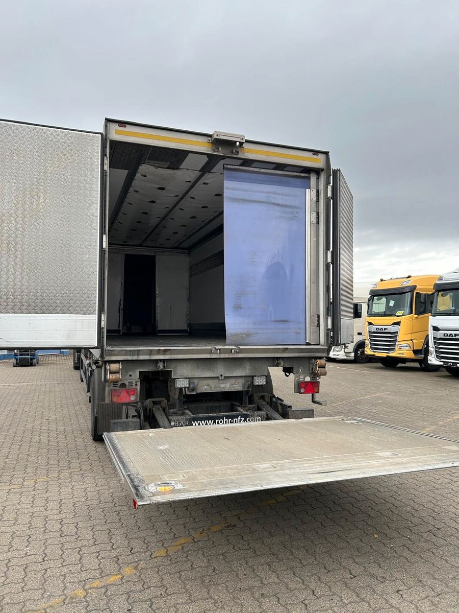 Fahrzeugabbildung Mercedes-Benz Antos 1840+Rohr Kühlauflieger