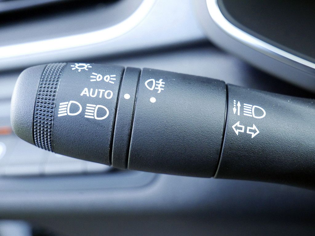 Fahrzeugabbildung Renault Captur Techno TCe 140 Mild Hybrid