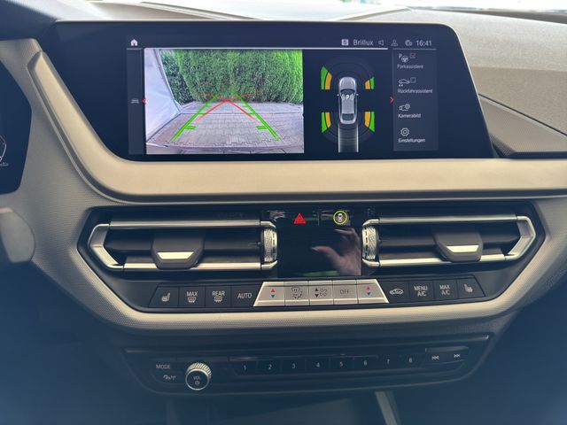 Fahrzeugabbildung BMW 218i Gran Coupé LED+Stop&Go+Kamera+HiFi+Spur