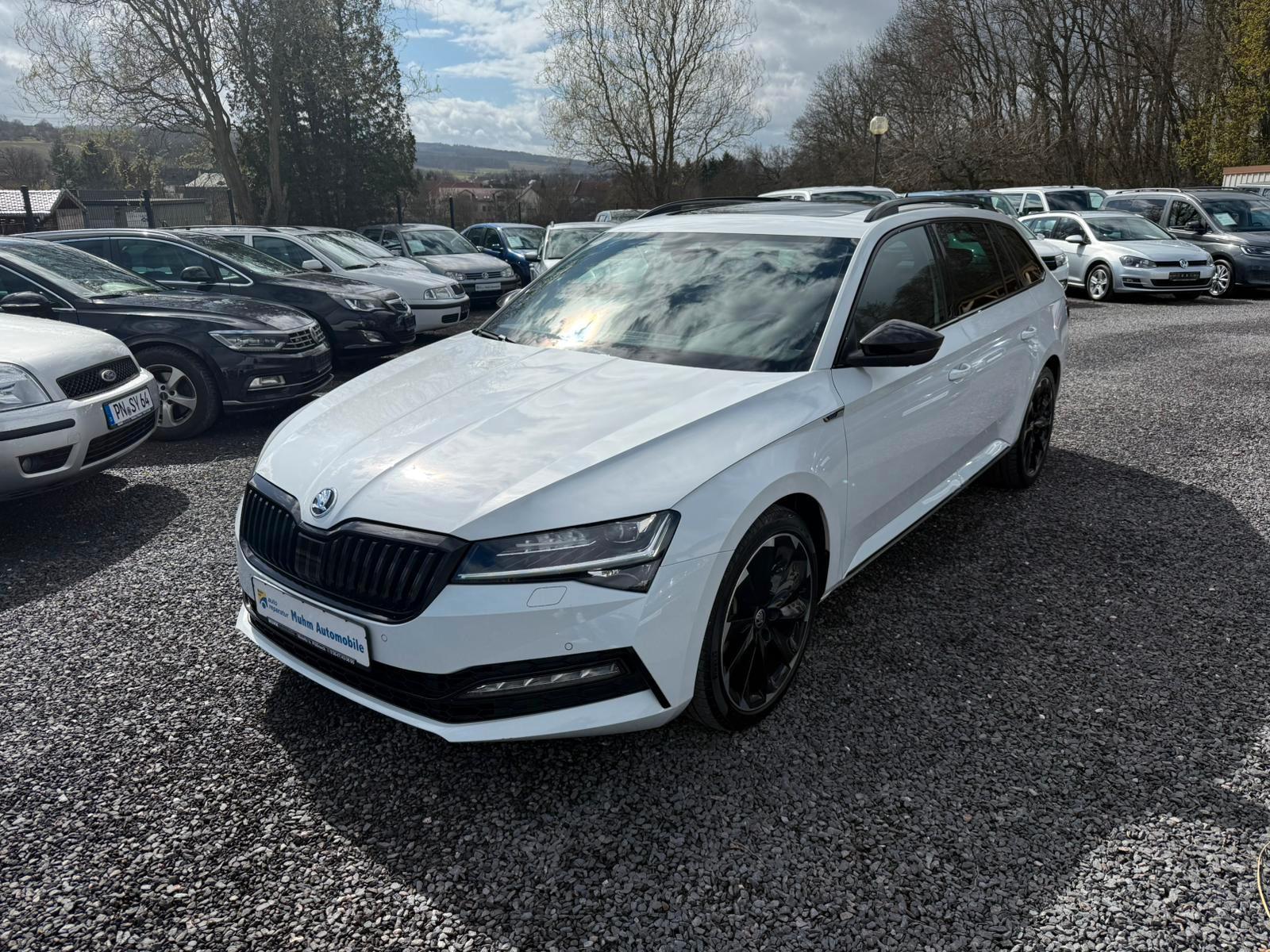 Skoda Superb Combi Sportline 4x4 ACC AHK DAB PANO NAVI