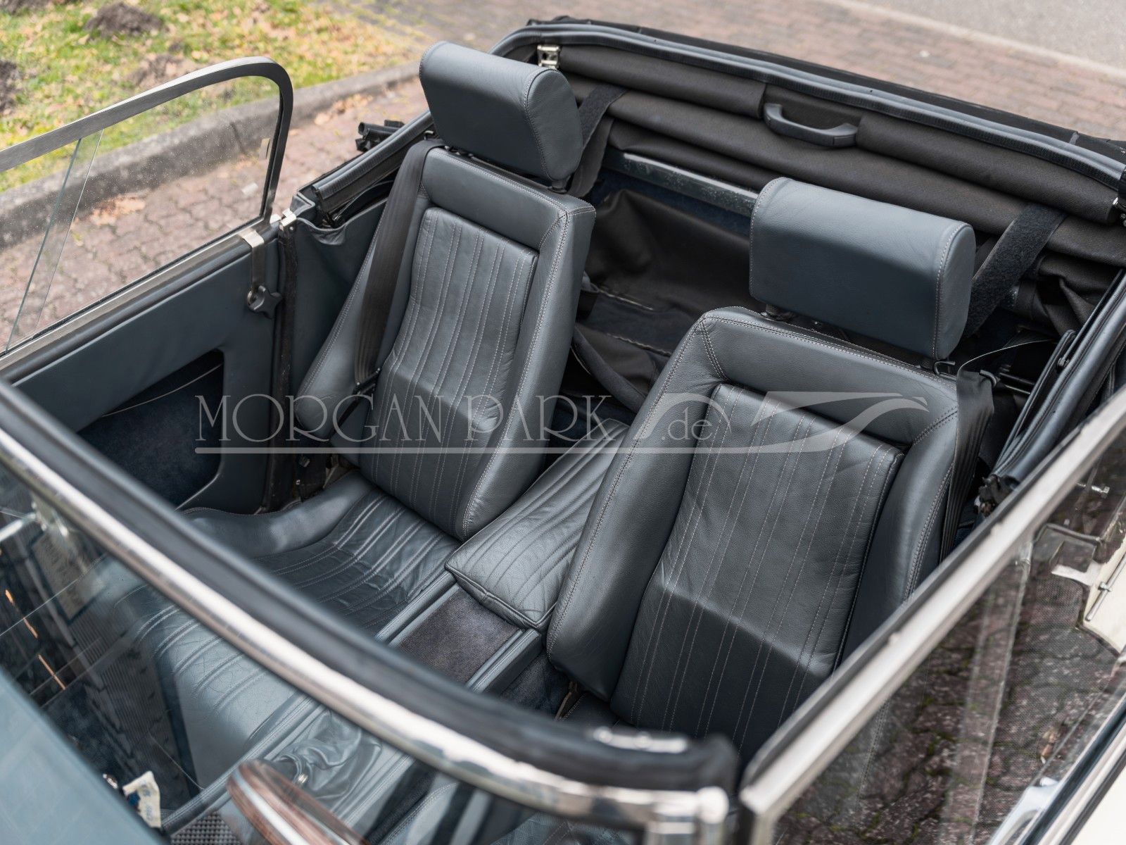 Fahrzeugabbildung Austin Healey HMC MK IV Silverstone 1 of 15