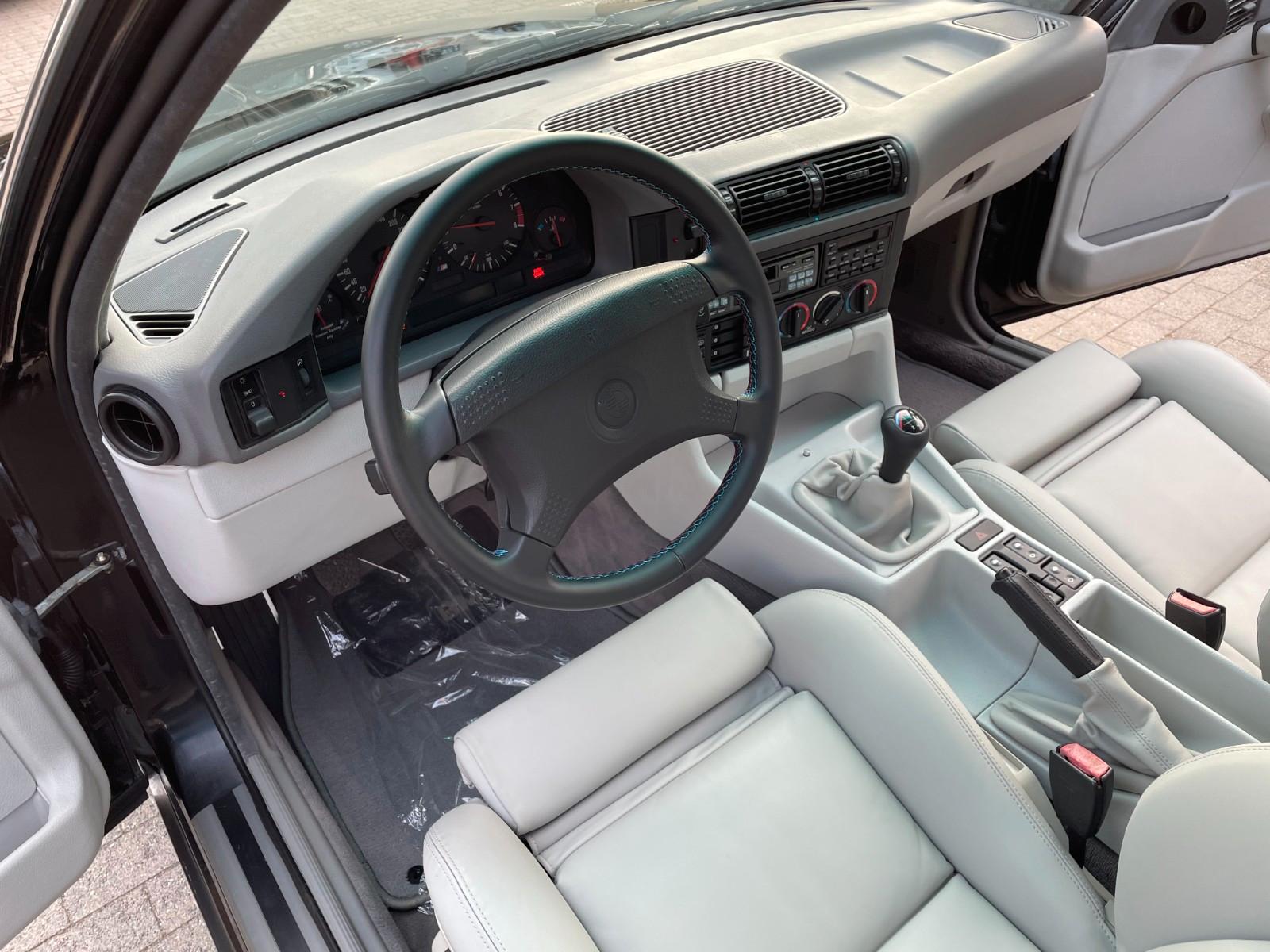 BMW M5 E34 315CH