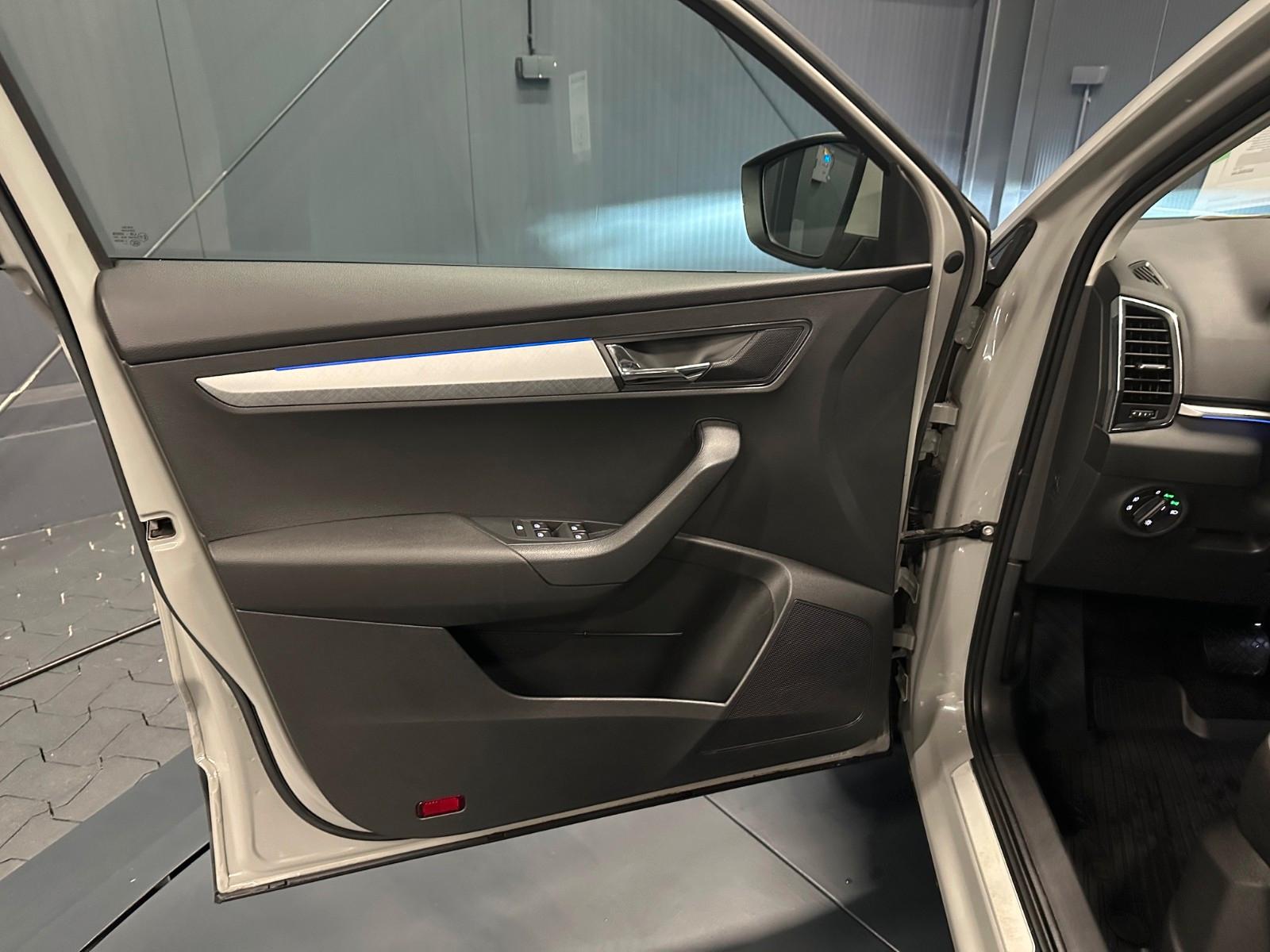 Skoda Karoq 2.0 TDI DSG Tour 4x4 *AHK*NAVI*CarPlay*SHZ, миниатюра 12