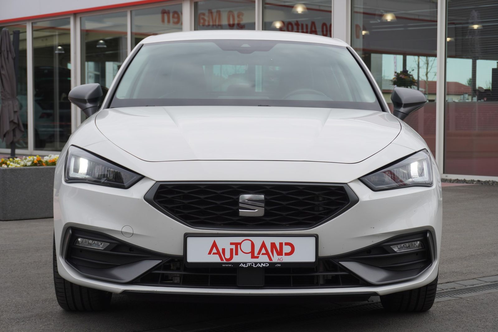 Seat Leon 1.4 FR e-Hybrid LED Navi ACC FullLink PDC imagem 2