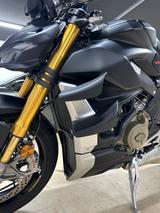 Ducati Streetfighter V4S - Offers