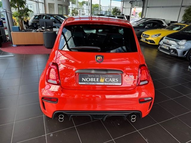 Fahrzeugabbildung Abarth 695 Competizione KLIMA NAVI BEATS