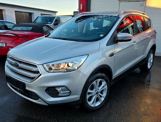 Ford Kuga Titanium Aut. Navi/Kamera/Teilleder