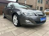 Opel Astra J Lim. 5-trg. Innovation - Opel Astra: Limousine, J